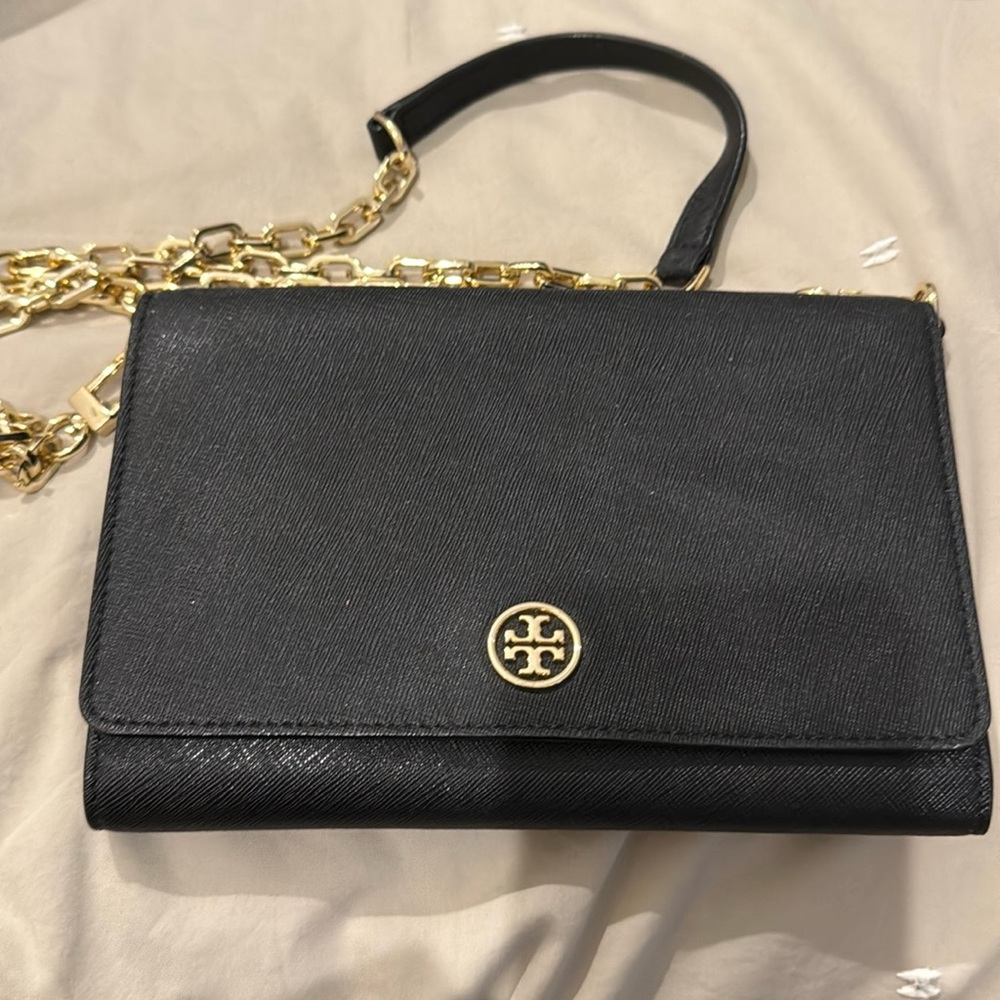 Tory Burch wallet bag
